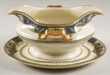 Parsival Gravy Boat with Attached Underplate