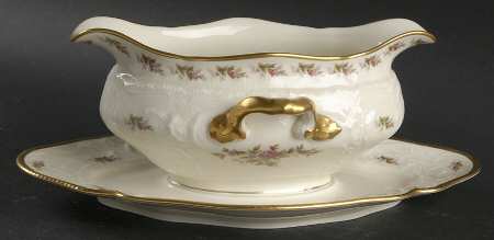 Pastorale Gravy Boat with Attached Underplate