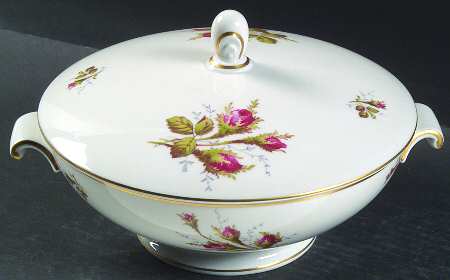 Petal Lane Round Covered Vegetable