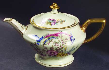 Phoenix (U.S. Zone, Gold Trim & Verge) Teapot & Lid