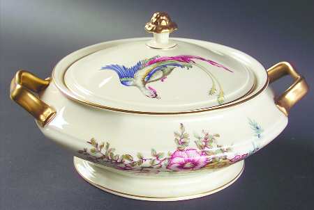Phoenix (U.S. Zone, Gold Trim & Verge) Round Covered Vegetable