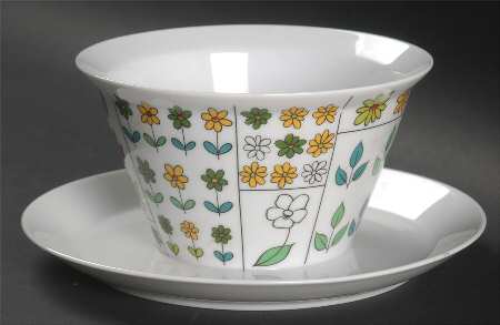 Piemonte Gravy Boat with Attached Underplate