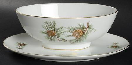 Pine Needles Gravy Boat with Attached Underplate