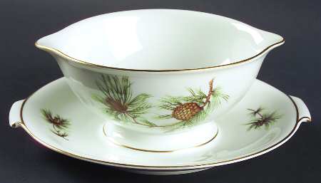 Pine Needles Round Gravy Boat/Attached Underplate