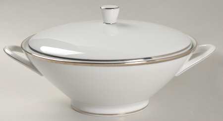 Platinum Band (Bettina Shape) Round Covered Vegetable