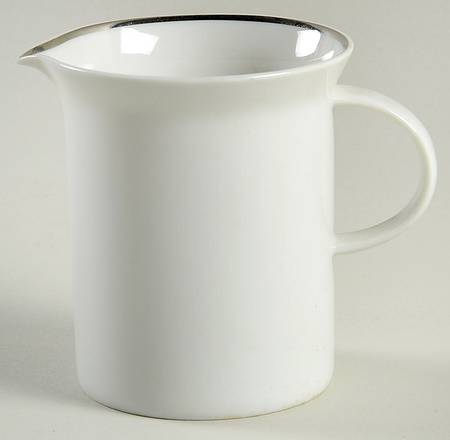 Platinum Band Linear Shape Creamer
