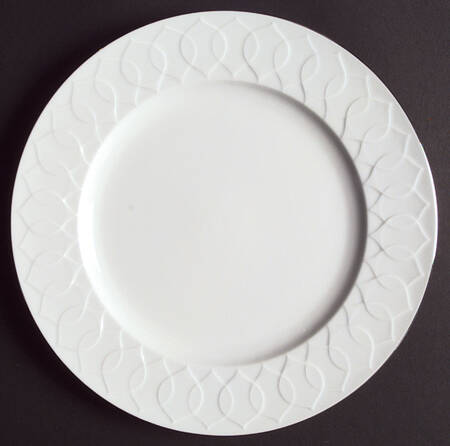 Platinum Band (Lotus Shape) Dinner Plate