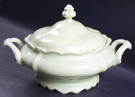 Pompadour Cream Round Covered Vegetable
