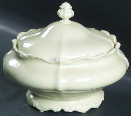 Pompadour Cream Mini Round Covered Vegetable