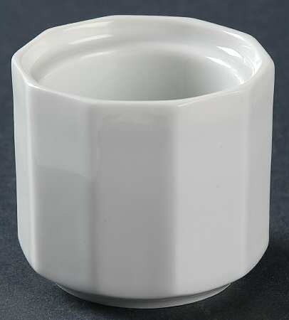 Polygon White Single Egg Cup
