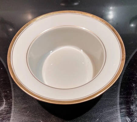Princess Gold (White Body) Ramekin