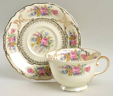 Queen's Bouquet Footed Cup & Saucer Set