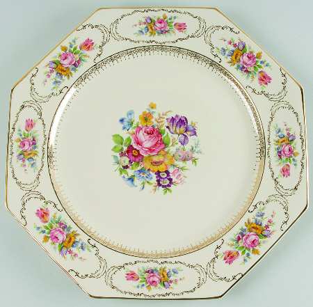 Queen's Bouquet Octagonal Chop Plate