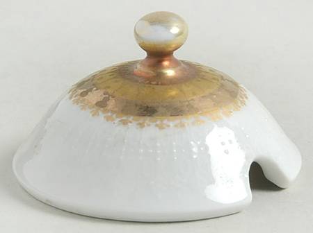 Quatre Couleurs Lid for Mustard with Attached Underplate