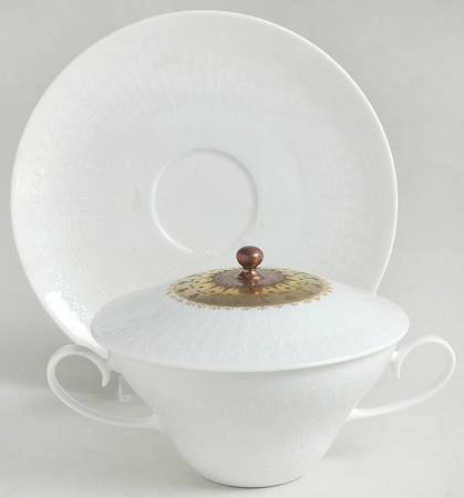 Quatre Couleurs Cream Soup Bowl & Saucer Set with Lid