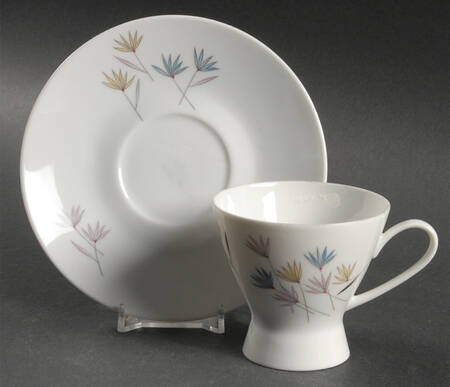 3722 Footed Cup & Saucer Set