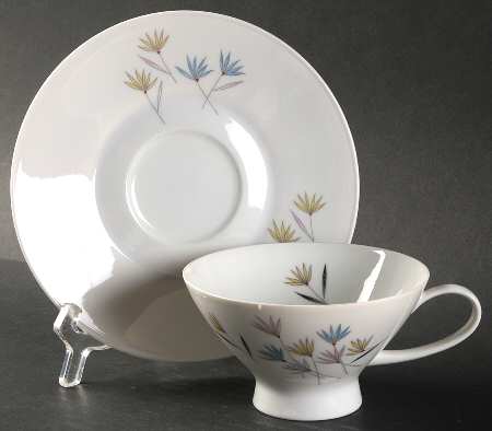 3722 Footed Cup & Saucer Set