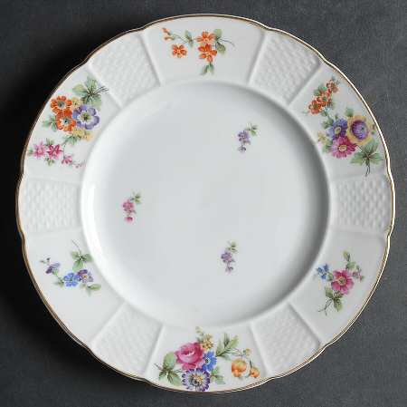 R138 Salad Plate