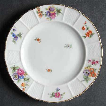 R138 Bread & Butter Plate