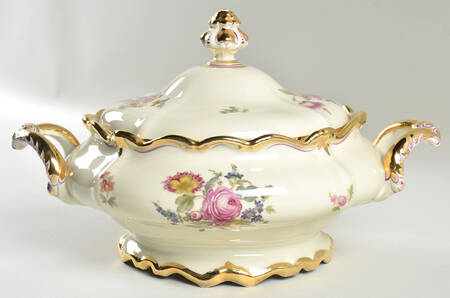 R14 (Pompadour Shape) Round Covered Vegetable