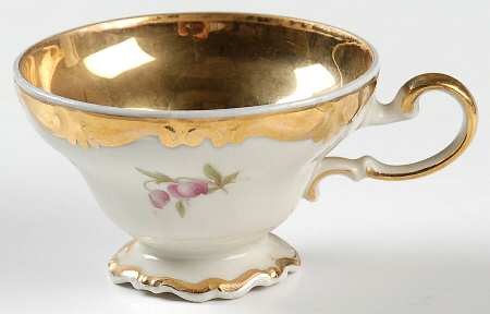 R14 (Pompadour Shape) Footed Demitasse Cup