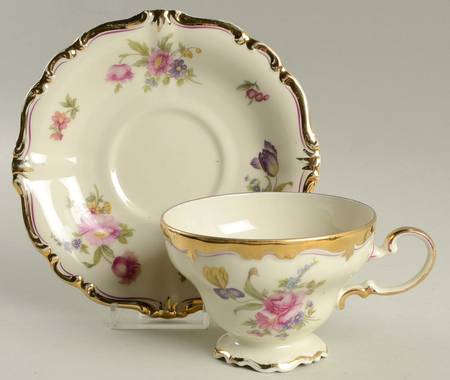 R14 (Pompadour Shape) Footed Cup & Saucer Set