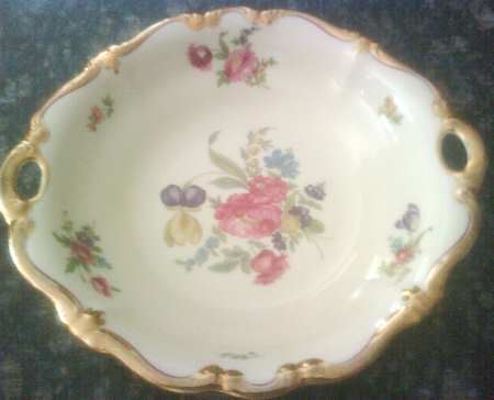 R143 9" Round Vegetable Bowl