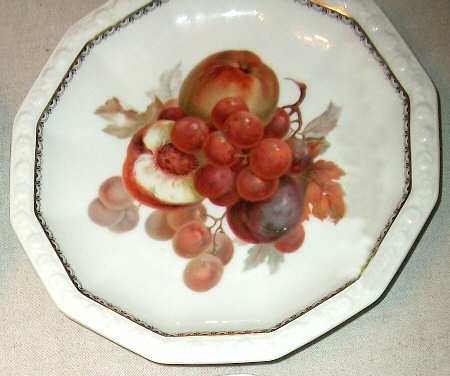 R16 Accent Salad Plate