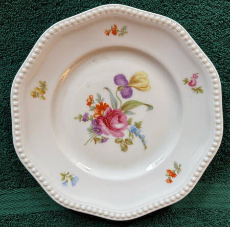 R202 Dessert/Pie Plate