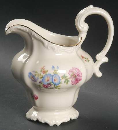 R207 Creamer