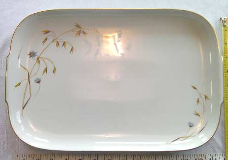 3635 (White, Winifred) 14" Oval Serving Platter