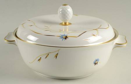3635 (White, Winifred) Round Covered Vegetable