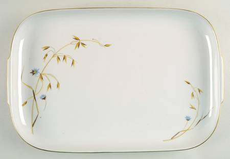3635 (White, Winifred) 15" Oval Serving Platter