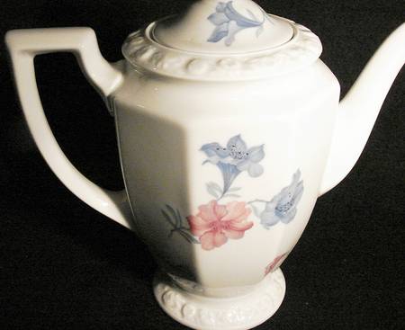R229 Coffee Pot & Lid