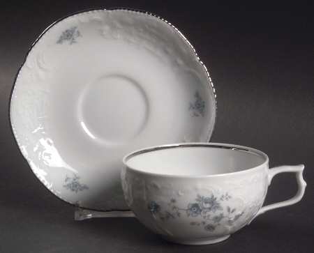 8660 Flat Cup & Saucer Set