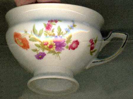 R230 Footed Cup