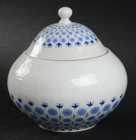 R246 Sugar Bowl & Lid