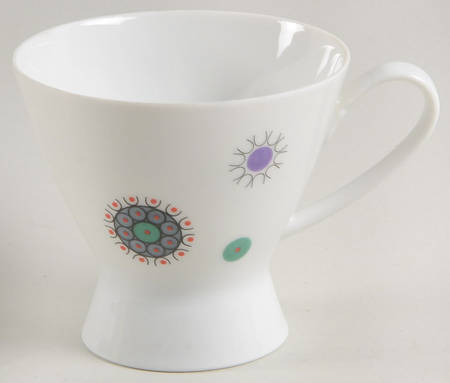 R29 Footed Cup