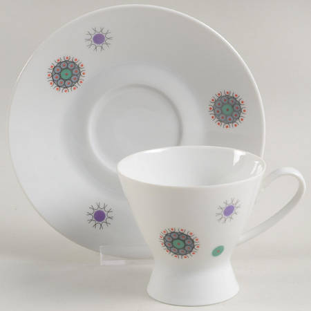 R29 Footed Cup & Saucer Set