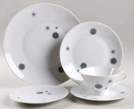 R29 5 Piece Place Setting
