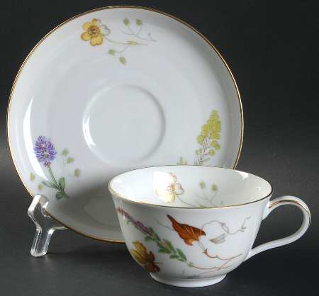 3656 (White) Footed Cup & Saucer Set