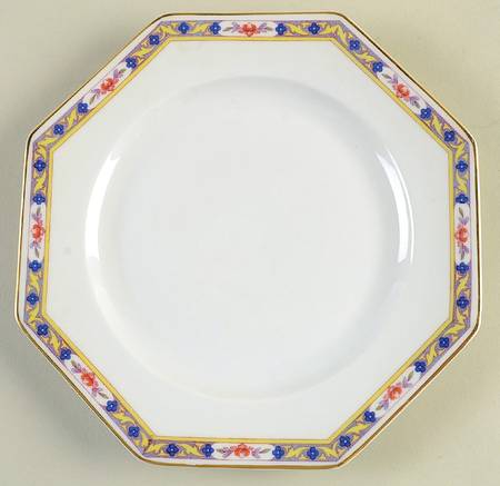 R315 Octagonal Luncheon Plate