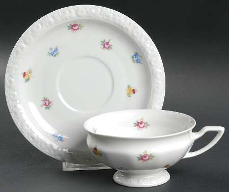 R373 Footed Cup & Saucer Set