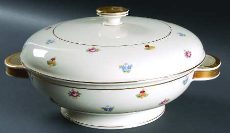 Rob Roy (Smooth) Round Covered Vegetable by Rosenthal - Continental