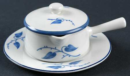 R432 Sauce Boat & Lid with Underplate