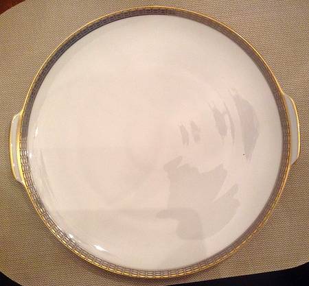 R449 Handled Cake Plate
