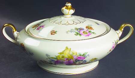 Gardenia Round Covered Vegetable