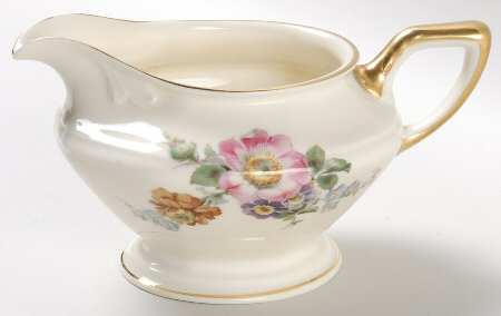 Gardenia Creamer