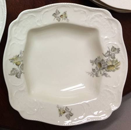R451 9" Square Vegetable Bowl