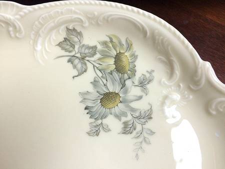 R451 11" Oval Serving Platter